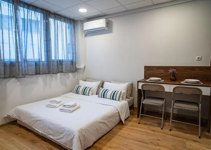 Feel Greek Hospitality #Θ010
